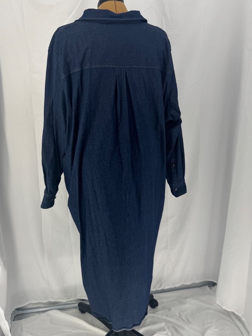 Universal Standard Odeon Button-Front Maxi Shirt Dress 0136 - Picture 3 of 6